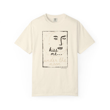 Kiss Me Under the Moon | Tee