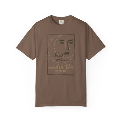 Kiss Me Under the Moon | Tee