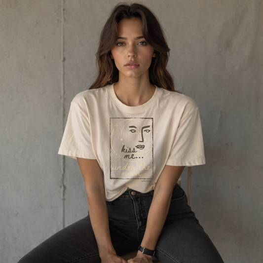 Kiss Me Under the Moon | Tee
